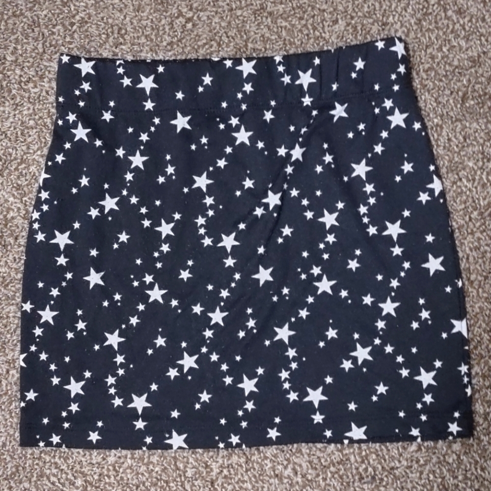 Black and white star print pencil skirt size small